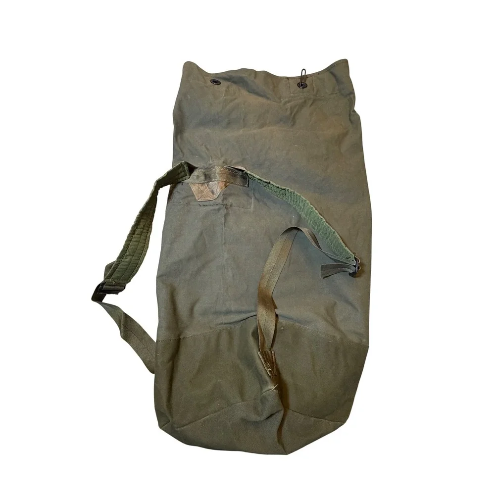 Vintage US Military Olive Drab Duffel SeaBag Vietnam Era to 70s Backpack Straps